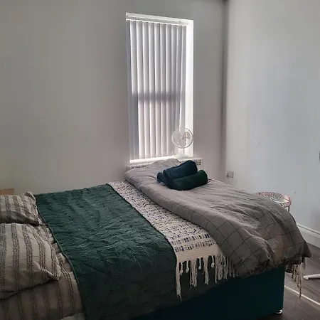 1 Bed Flat, Airport Pick, Drop Available Fibre Broadband, New, Washer Dryer, 10 Mins From City Centre Dartford Exterior photo