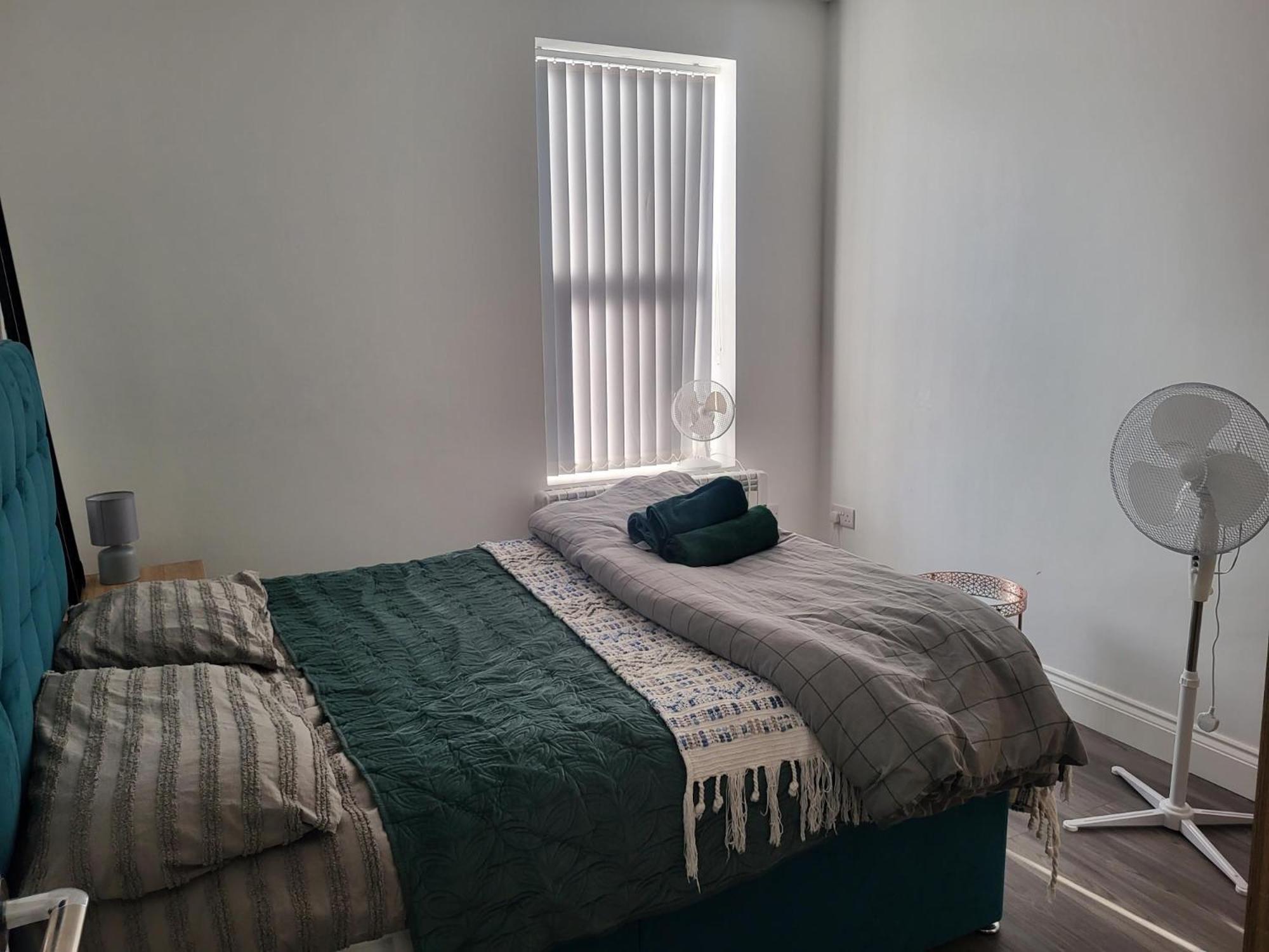 Apartment 1 Bed Flat, Airport Pick, Drop Available Fibre Broadband, New, Washer Dryer, 10 Mins From Centre Dartford